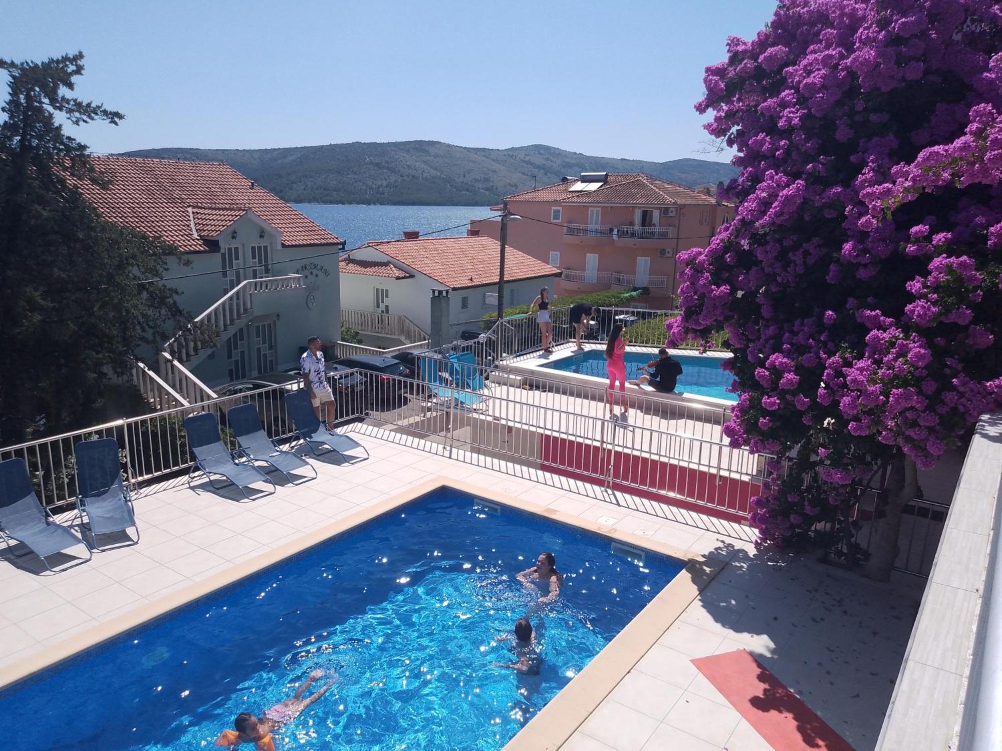 Villa Pinky And Superior Trogir 希杰·弗朗吉卡 外观 照片