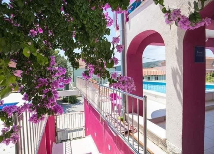 Villa Pinky And Superior Trogir 希杰·弗朗吉卡 外观 照片